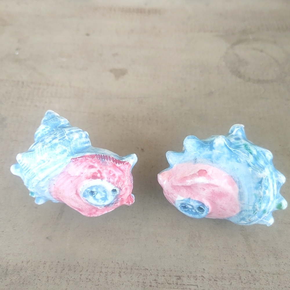 Vintage Nauctical Sea/Hermit Crab Shell Salt And Pepper Shakers Pink Blue Japan